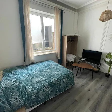 La Petite Maisonnette - 274 아파트